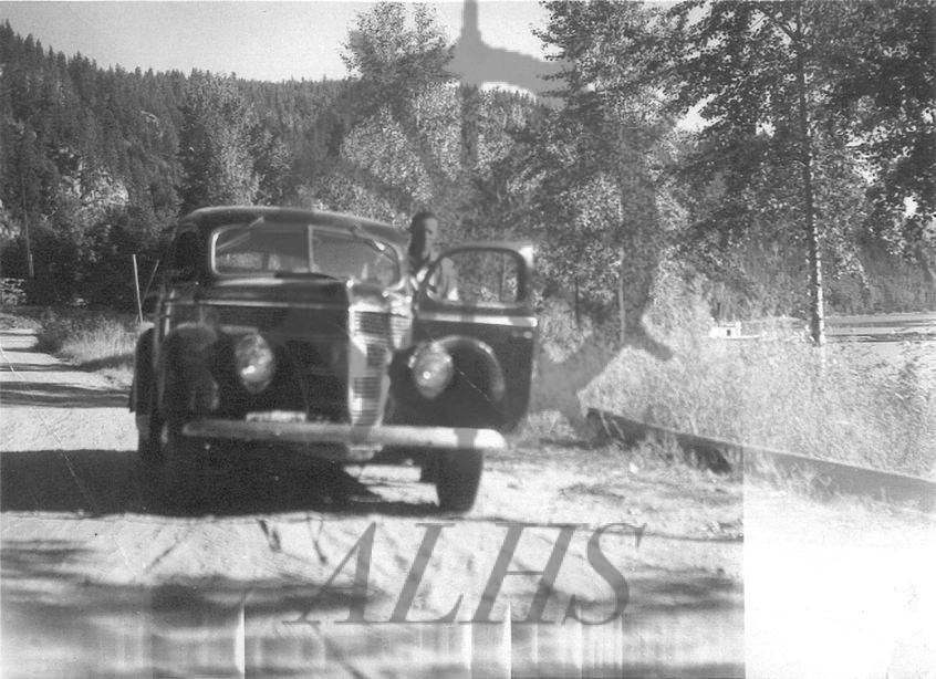 2015.028.201 First Car on the Mail Run – 1950 | Arrow Lakes Historical ...