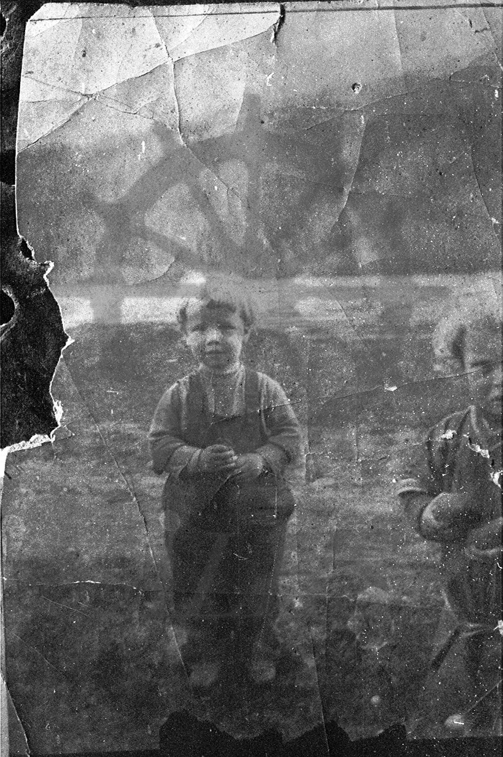 2014.003.7140 Kelvin & Jack Shannon Arrow Lakes Historical Society